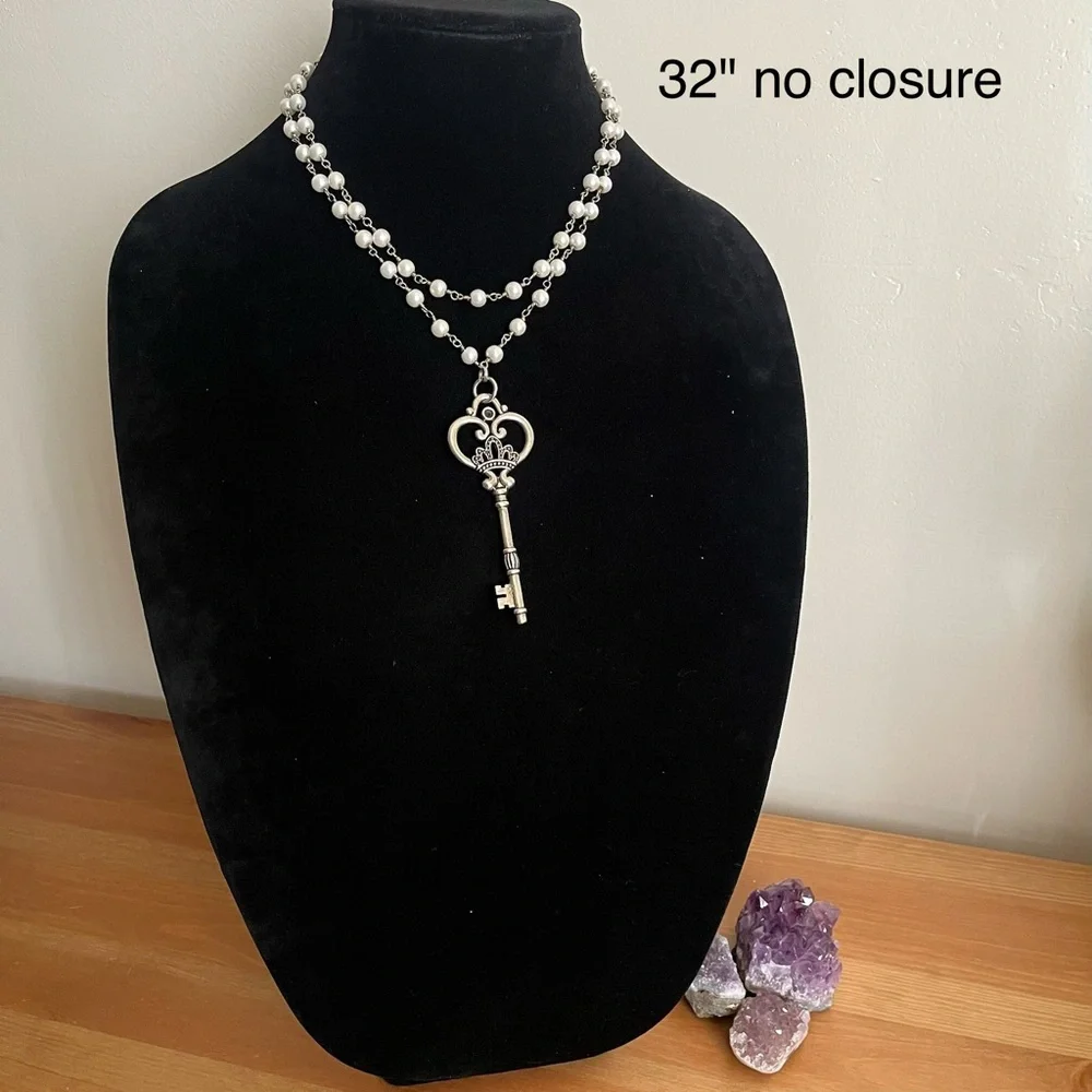 📌SOLD📌White Pearl Multi-Strand Necklace with Key Pendant. Set of 2. - Womens' - Picture 11 of 12